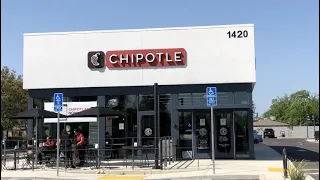 Chipotle Grand Opening in Los Banos