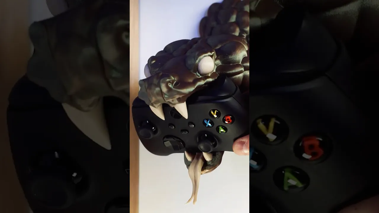Snake Wall mounted Controller Stand - Creature Series video thumbnail