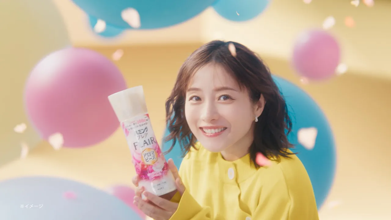 A collection of commercials featuring Satomi Ishihara, from the latest to her past appearances.