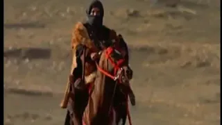 إنظر ماذا فعل أسد الله حمزة عندما رأى أبوجهل يضرب صحابة رسول الله 