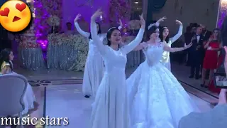 عروس ترقص لزوجها في ليله عرسها على اغنيه يا ليلي ويا ليلا لاتنسو الاشتراك بل قناه 