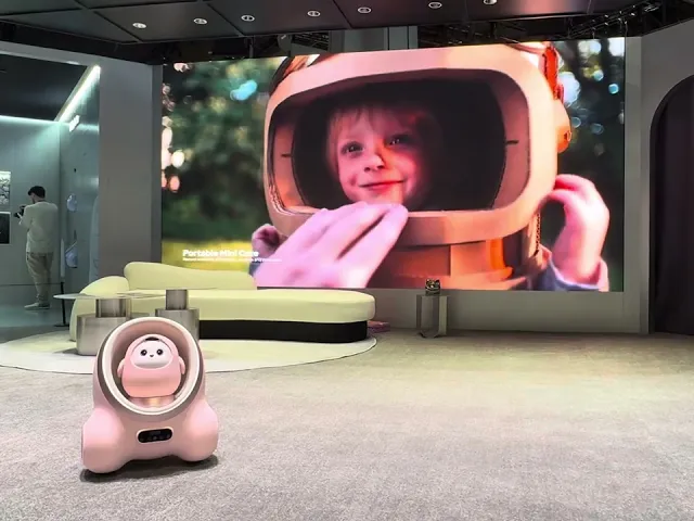 TCL Ai Me Robot Performance