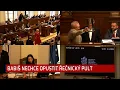 Download Lagu Fraška ve Sněmovně: Nechám vás vyvést, hrozila Pekarová Babišovi. Benda mu sebral mikrofon