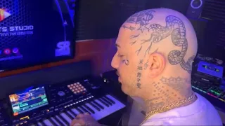 18 מוקדש למאמי אין כבוד אושר כהן  18 מוקדש למאמי אין כבוד אושר כהן