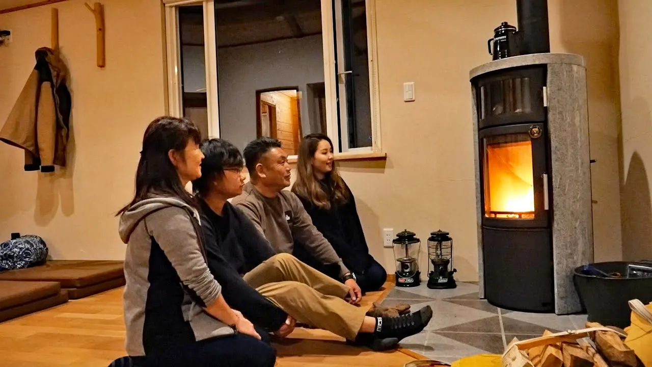 【 ファミリーキャンプ⛺北軽井沢 スウィートグラス #1 】薪ストーブのある🔥新コテージ「ヨッホー」が誕生！ Family camping 썸네일