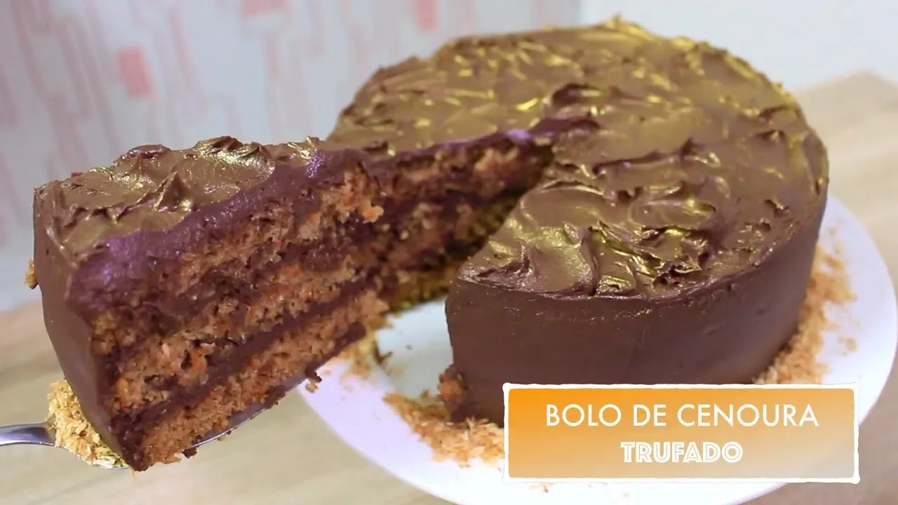 A MELHOR RECEITA DE BOLO DE CENOURA DO MUNDO | BOLO DE CENOURA TRUFADO