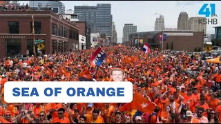 Tens of thousands march in Kansas City in Dutch Orange walk