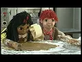 Download Lagu Rosie \u0026 Jim - 03x05: Gingerbread Man (Pat Hutchins | 1995)