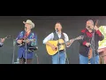 She's  Walking  Through My Memory  / Doyle Lawson and Quicksilver