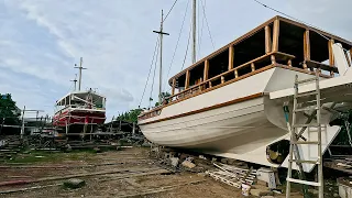 Connecting the diesel tanks of our once WRECKED SAILBOAT (boat rebuild project) — Sailing Yabá 164