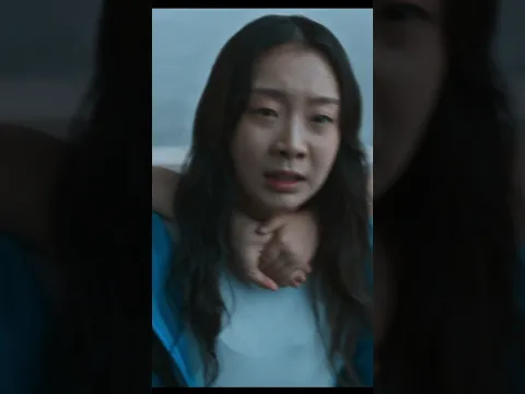 ഭൂമിയെ വിഴുങ്ങിയ സുനാമി