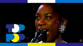 M People – Moving on Up • TopPop