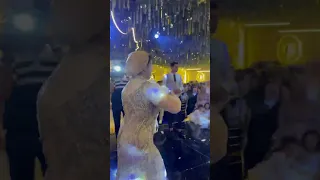 اتنين بمقام ملايين                                                               دندنها