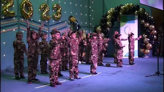 فقرة الطابور حفل تخريج الكفايات حكاية إنجاز 