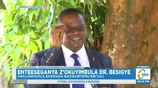 Enteeseganya z’Okuyimbula Dr. Besigye, Abalondoola Ensonga Bazikubyemu Ebituli