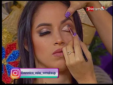 Aprenda a realizar un maquillaje glitter