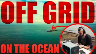 OFF-GRID Office on the OCEAN