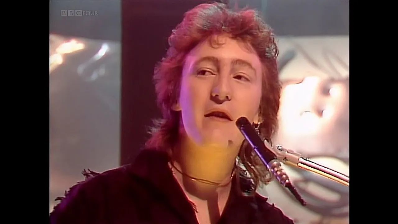 Julian Lennon  - Too Late For Goodbyes  - TOTP -1984