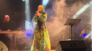 خليك هنا خليك  وردة  هلا  رشدي دندنها