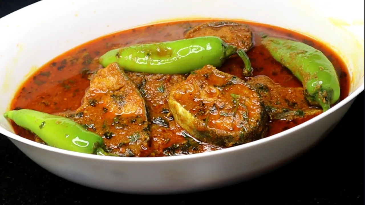 unique kasuri fish curry recipe: Easy and quick fish curry that is super delicious! machli ka salan
