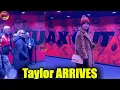 Lagu Taylor Swift looks Cozy Glamour in LUX Fur Coat  with Scott \u0026 Andrea for Chiefs vs Texans game