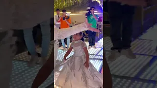 فيكي حاجه مش فاهمه اي هيا 