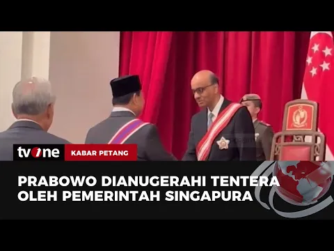 Prabowo Raih Penghargaan Militer