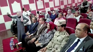 اغنية وانت ماشي في مصر 