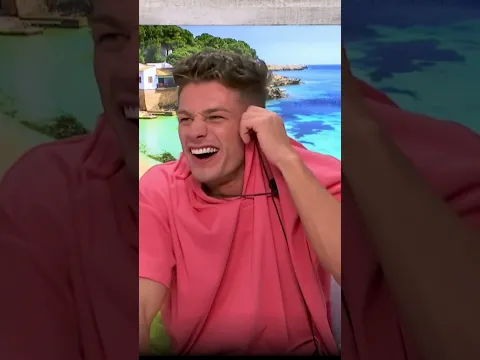 “Suck the best ear in the villa.” 👂 | Love Island Australia