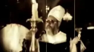 قطعة ارى افميفى من القداس الغريغورى المتنيح أبونا يسى رزق كاهن بيعة الملاك بالظاهر  قطعة ارى افميفى من القداس الغريغورى المتنيح أبونا يسى رزق كاهن بيعة الملاك بالظاهر