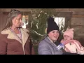 Norris Elementary helping the Museum of Appalachia decorate for Christmas