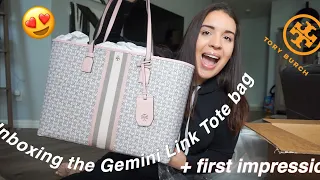 Impression of the Tory Burch Gemini Link Tote