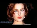 Gillian Anderson Shows Off Her Beautiful Bikini Body