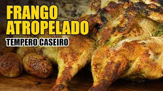 FRANGO ATROPELADO NA CHURRASQUEIRA | Tempero Caseiro e Batatas Assadas - Tv Churrasco