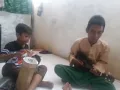 DEEN ASSALAM - NISSA SABYAN COVER UKULELE DAN GENDANG BAMBU