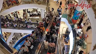 Shopping Mall Ambiance | Goodful