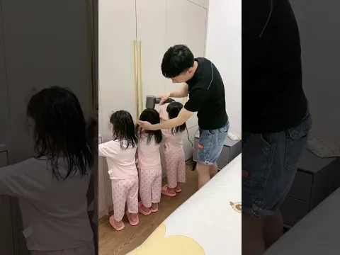 爸爸说：再生三个也难不倒他 #三胞胎 #家有萌娃 #vlog #爸爸带娃 #lovelybaby #lovely #cute #funny #搞笑 #sister #family #girls