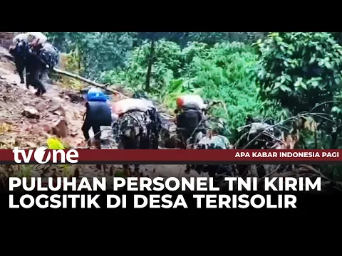 Para Prajurit TNI Jalan Kaki Menembus Wilayah Terisolasi di Tapanuli Tengah