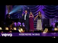David Phelps Maggie Beth Phelps Gaither - Agnus Dei Live In Columbia