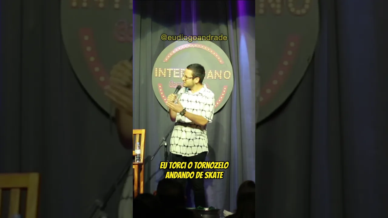 É isso que dá ???? #humor #piada #comedia #engraçado #standup #standupbrasil #standupcomedy #oneliner