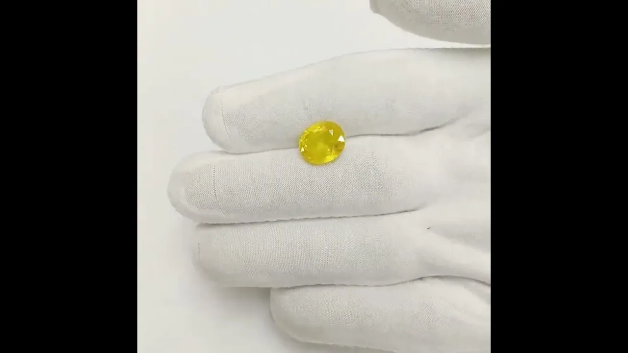 Natural Yellow Sapphire (Nigeria) (Heated) Oval Faceted (8.25 Cts. / 9 Ratti)