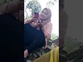 Download Lagu lebaran ketemu cewe di tempat ziarah kuburan