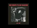 Lagu Mt. Joy - She Wants To Go Dancing