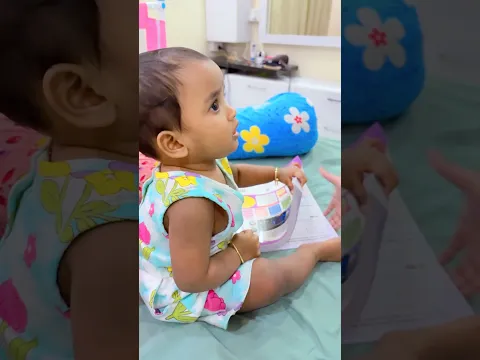 थिया दीदी की किताबें हमेशा फाड़ देती है! 😱 अब क्या होगा OMG! 😧😂 #shorts