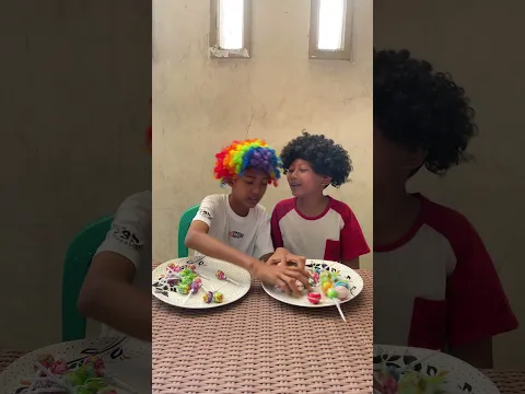 SALING NGAMBIL PERMEN😁😅 #funny #hiburansegar #comedy #shorts #humor
