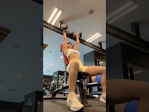 Asi se ve un día como cantante y atleta de bajo rendimiento 🤣