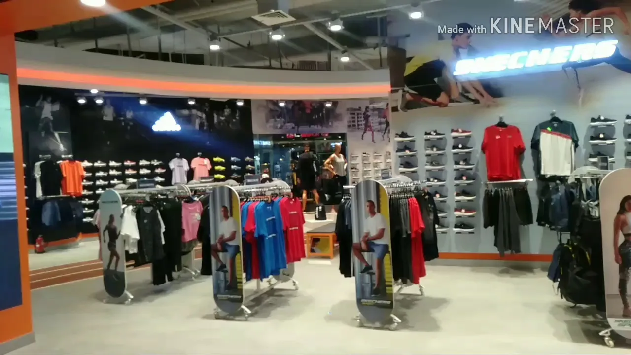 Hi guys! Kali ini gw pergi ke Nike Factory Outlet yang ada di daerah Alam Sutera, Tangerang. Disini . 
