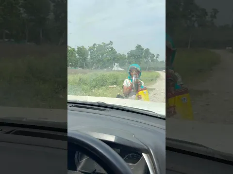 मंदबुद्धि पत्नी बच्चे को छोड़कर भागा पति माँग रही थी रोड पर खाना?