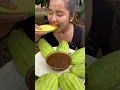 Download Lagu Craving eating mango, crunchy #siscookingtv #asainfood #tropicalfruit #mukbang #mango