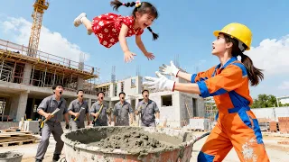 سقطت فتاة من المبنى ولم يهتم أحد إلا عاملة البناء الفقيرة أنقذتها فتبين أنها وريثة أغنى رجل 